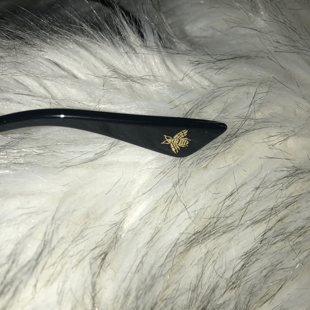 Gucci shades - Picture 3 of 3